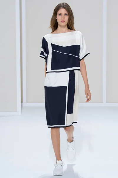 Look 27